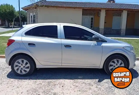 Chevrolet Onix  2015 - foto 2