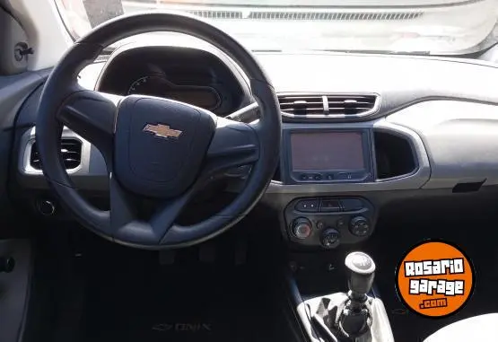 Chevrolet Onix  2015 - foto 5