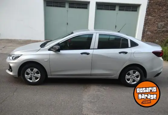 Chevrolet Onix Plus  2020 - foto 2