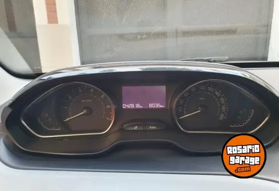 Peugeot 208 Allure  2015 - foto 5