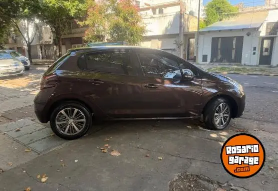 Peugeot 208 Allure Nav 1.6  2017 - foto 4