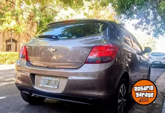 Chevrolet Onix  2013 - foto 3
