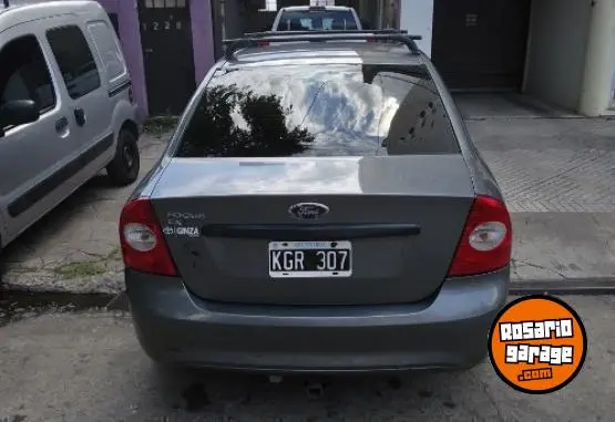 Ford Focus  2011 - foto 2