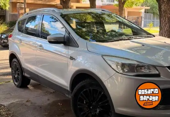 Ford Kuga 2014 - foto 1