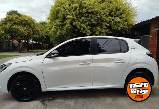 Peugeot 208  2023 - foto 1