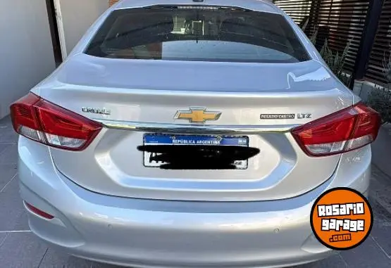 Chevrolet Cruze  2022 - foto 2