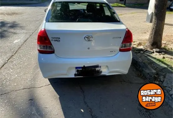 Toyota Etios  2018 - foto 2