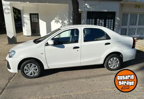 Toyota Etios  2018 - foto 3