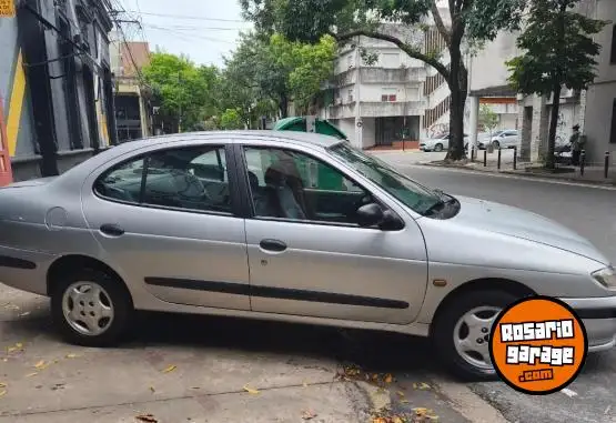 Renault Megane 1,9 D  1998 - foto 2