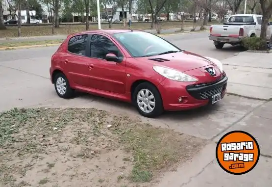 Peugeot Compact  2010 - foto 2