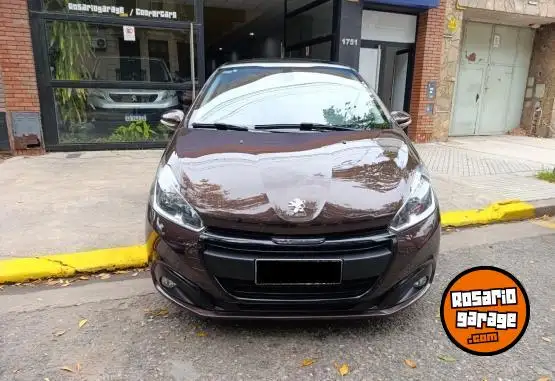 Peugeot 208 1.6 Feline Pk Aut  2020 - foto 2