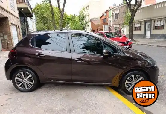 Peugeot 208 1.6 Feline Pk Aut  2020 - foto 4