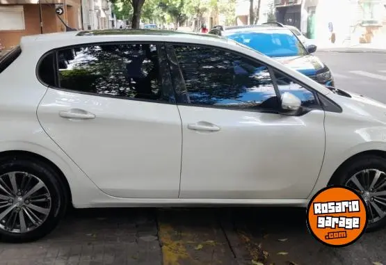 Peugeot 208 Feline  2018 - foto 2