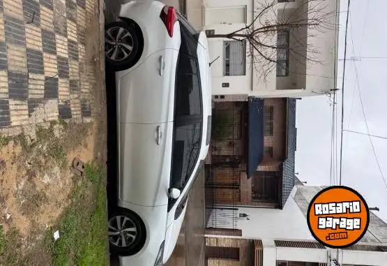 Toyota Yaris S  2023 - foto 4