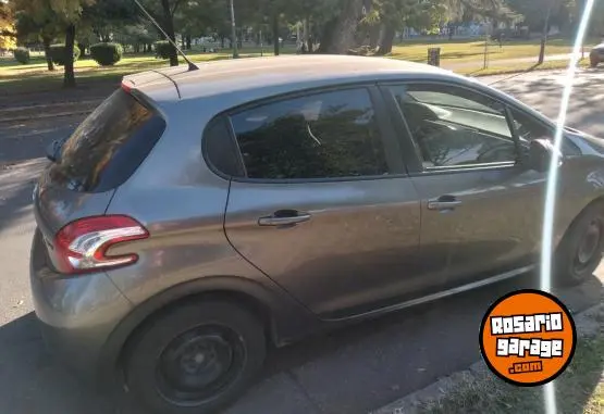 Peugeot 208 Active  2013 - foto 1