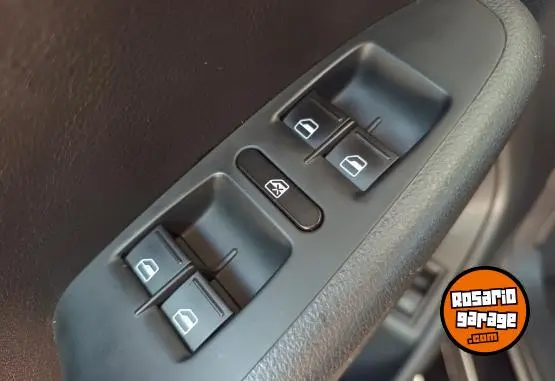 Volkswagen Vento Luxury Tiptronic  2011 - foto 5