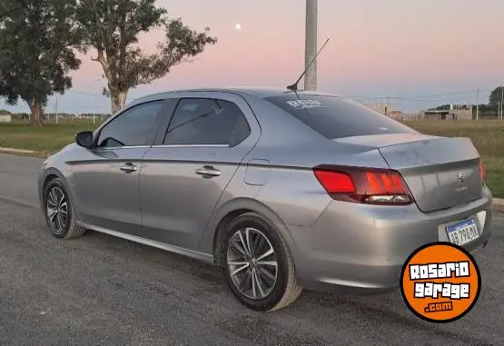Peugeot 301 - Allure Plus  2017 - foto 2