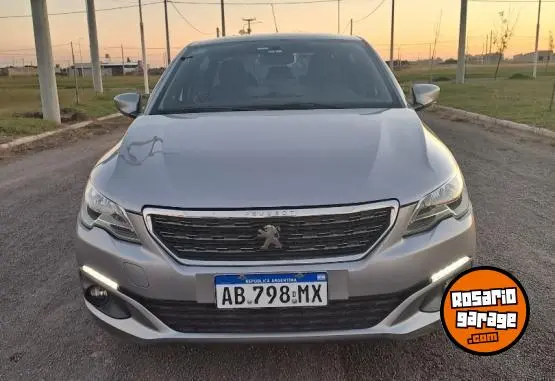 Peugeot 301 - Allure Plus  2017 - foto 4