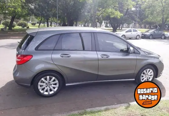 Mercedes-Benz B200  2014 - foto 4
