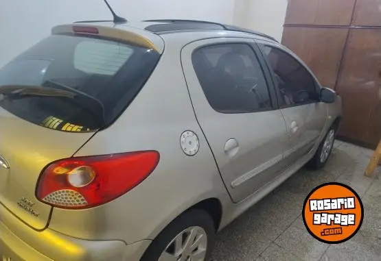 Peugeot 207  2013 - foto 2