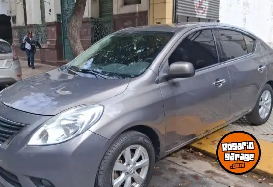 Nissan Versa  2014 - foto 1