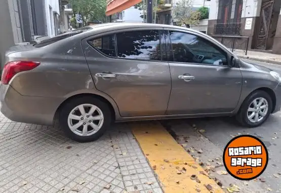 Nissan Versa  2014 - foto 3