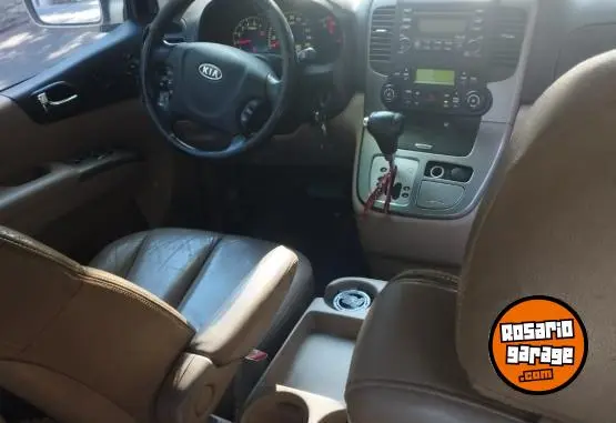 Kia Carnival Ex Crdi  2008 - foto 4