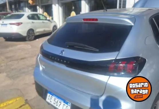 Peugeot 208  2021 - foto 1