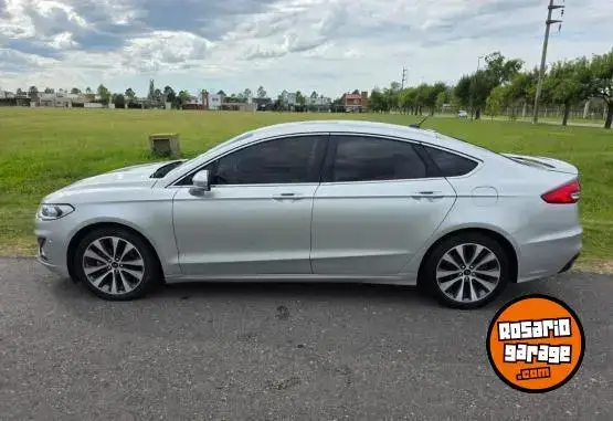 Ford Mondeo 2020 - foto 1