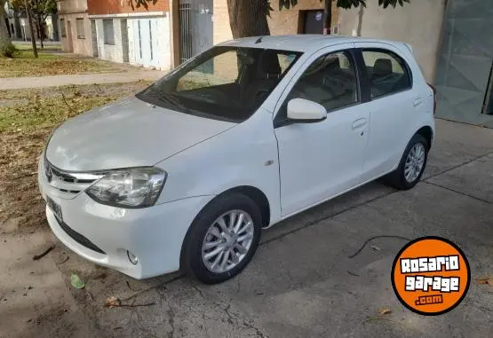 Toyota Etios  2014 - foto 2