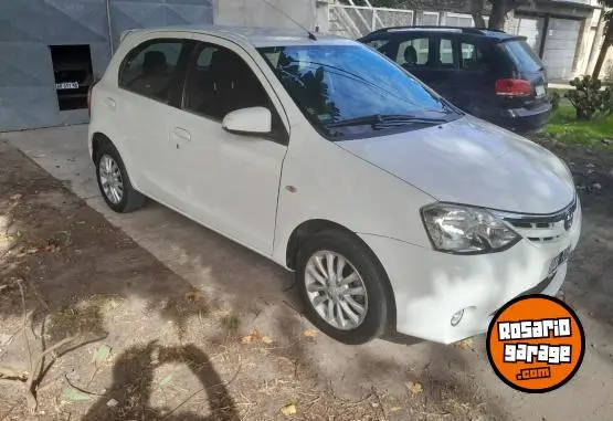 Toyota Etios  2014 - foto 3