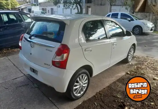 Toyota Etios  2014 - foto 4