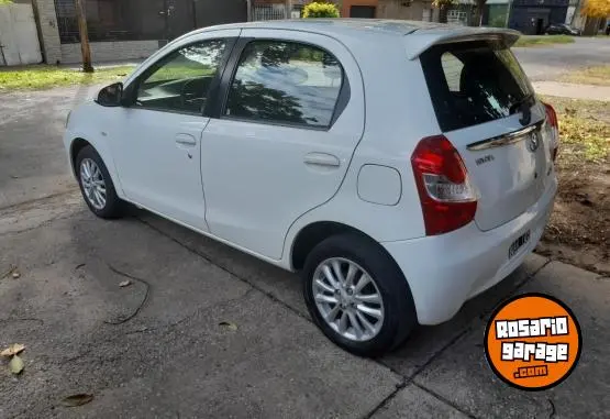 Toyota Etios  2014 - foto 5
