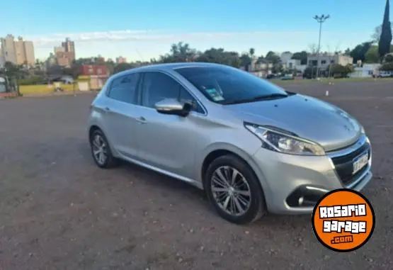 Peugeot 208 Feline  2018 - foto 2
