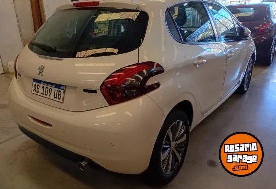 Peugeot 208  2017 - foto 4
