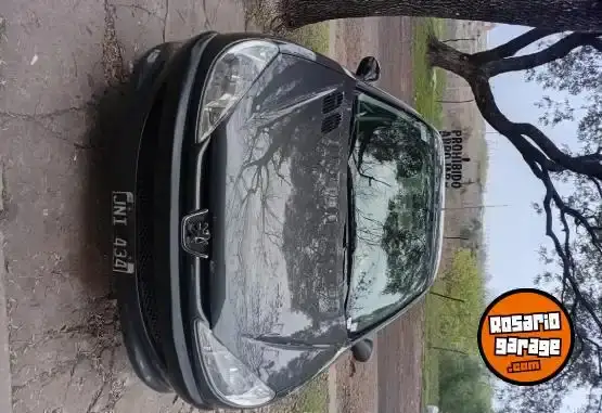 Peugeot 206  2011 - foto 1