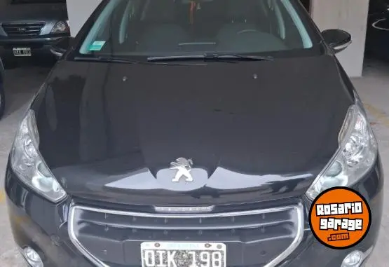 Peugeot 208  2014 - foto 1