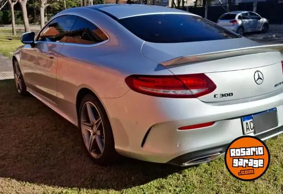Mercedes-Benz C 300  2018 - foto 4