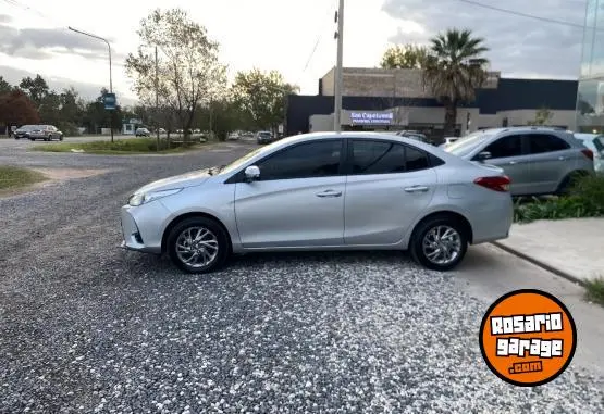 Toyota Yaris Xls 1.5 Mt 4 Ptas  2022 - foto 5