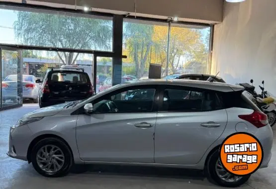 Toyota Yaris  2022 - foto 2