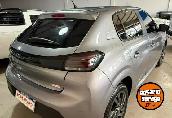 Peugeot 208 Allure Pack Automatic  2025 - foto 3