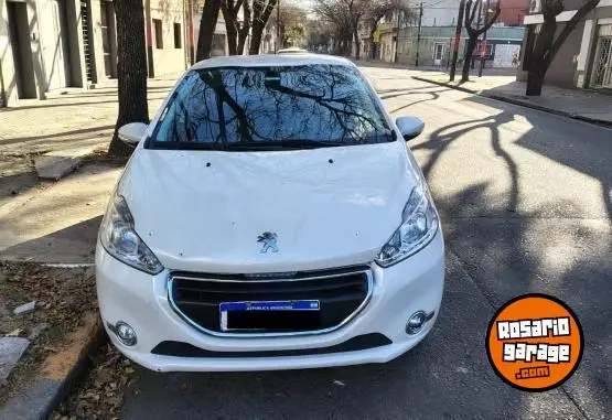 Peugeot 208 Allure To  2016 - foto 1