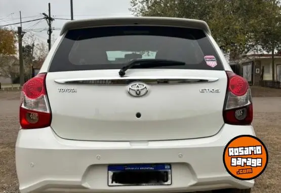 Toyota Etios Platinum  2017 - foto 3