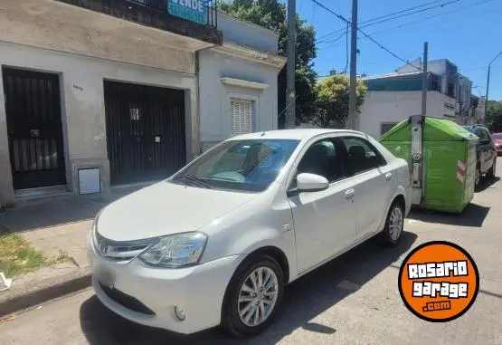 Toyota Etios  2014 - foto 4