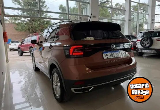 Volkswagen T-Cross Comfortline At  2020 - foto 4