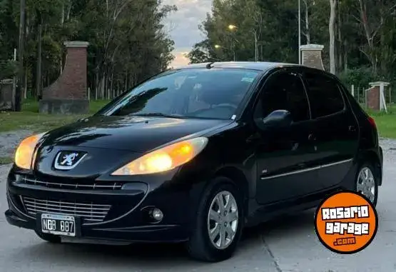 Peugeot 207 1.4 Hdi  2013 - foto 1