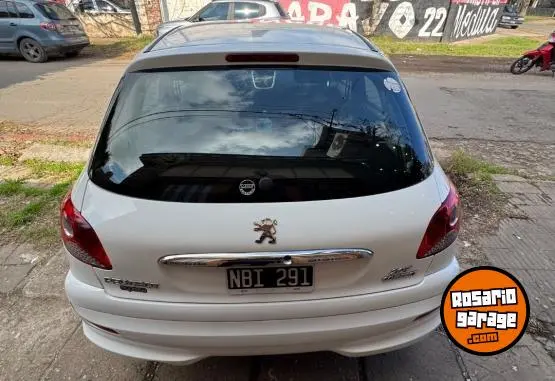 Peugeot 2013/ 207 Compact 1.4  2013 - foto 3