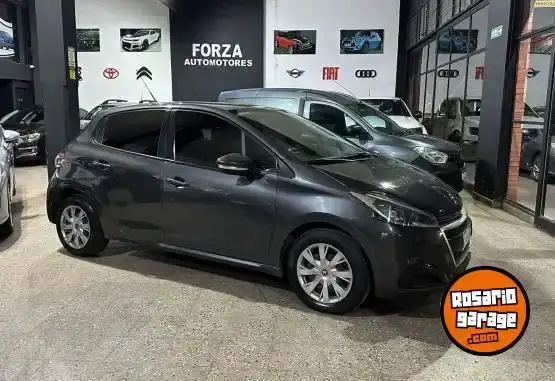 Peugeot 208  2018 - foto 1