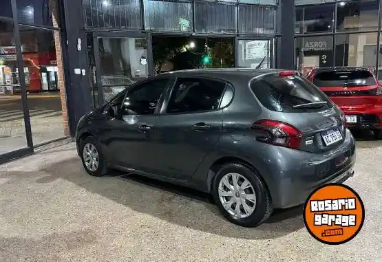 Peugeot 208  2018 - foto 2