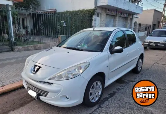 Peugeot 207  2013 - foto 2